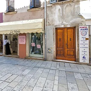  Appartamento Apartment Main Street Carera